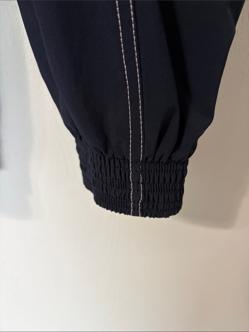 NWOT Athleta Chelsea Utility Joggers Navy Women’s Contrast Stitching Size 0 - Picture 8 of 11